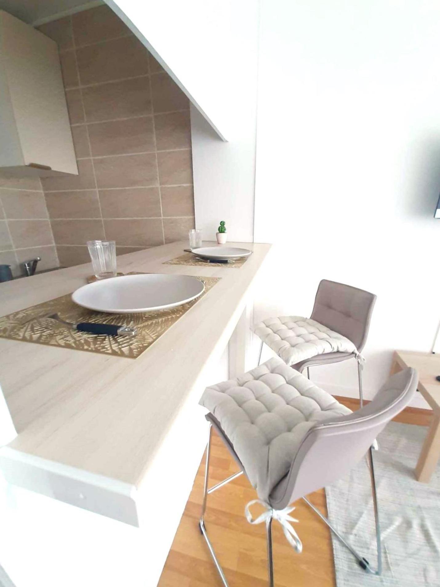 Au Havre Des Sacres - Balcon - Proximite Centre Lejlighed Reims Eksteriør billede